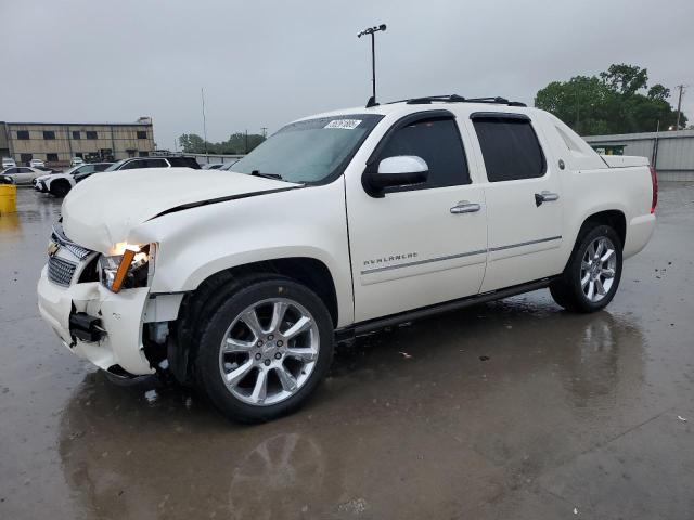  CHEVROLET AVALANCHE 2013 Cream