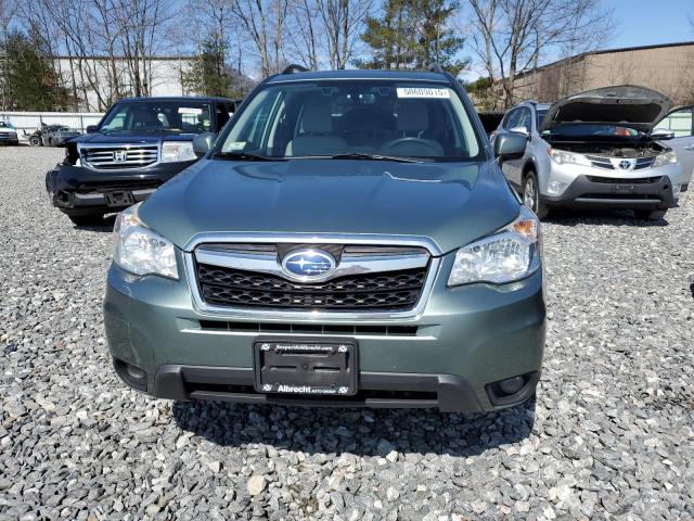  SUBARU FORESTER 2016 Зеленый