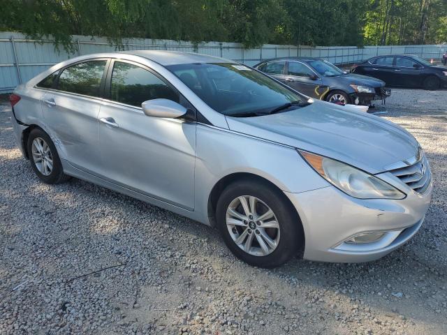  HYUNDAI SONATA 2012 Серебристый