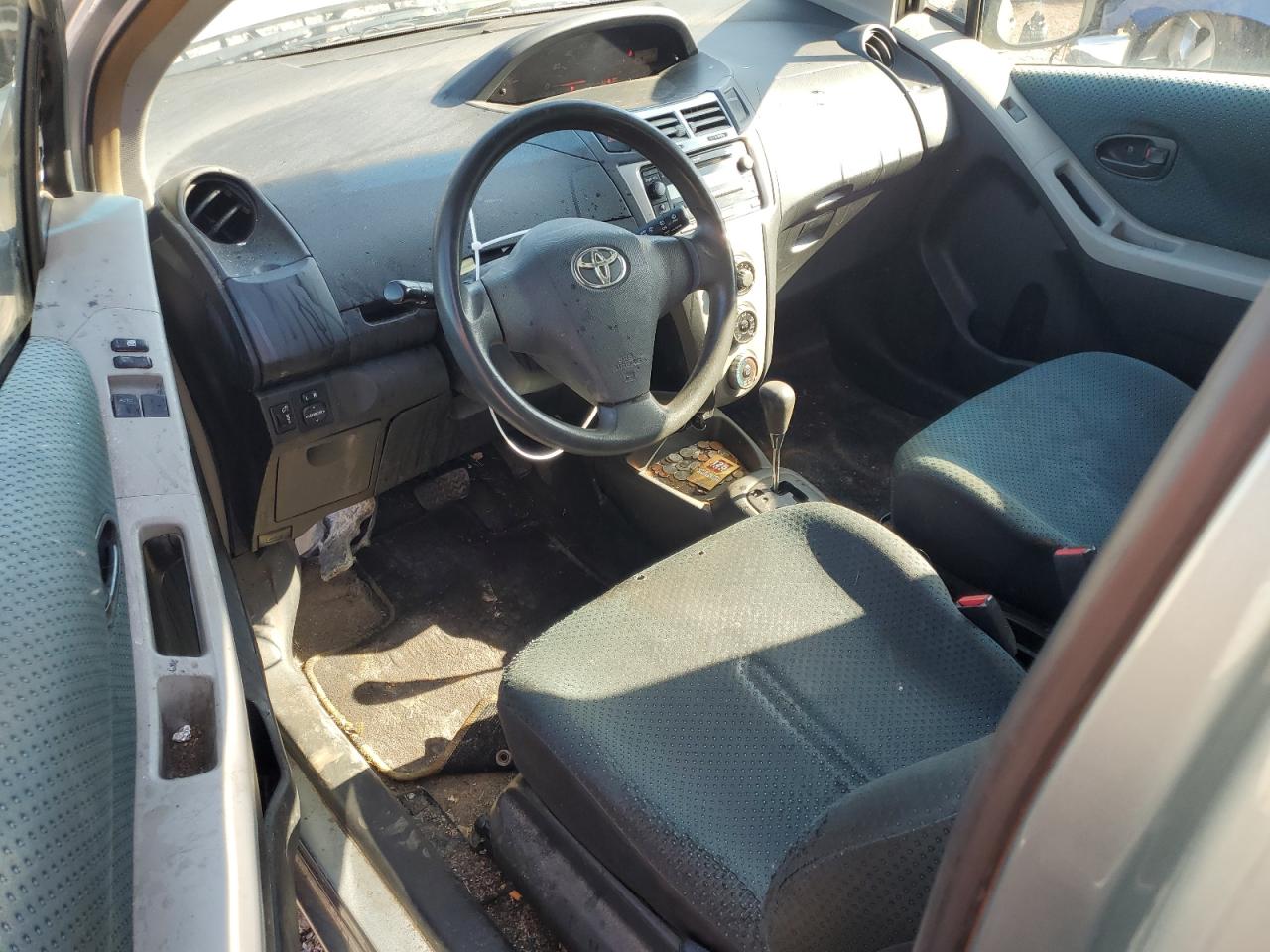 2008 Toyota Yaris VIN: JTDJT923785201268 Lot: 52219355