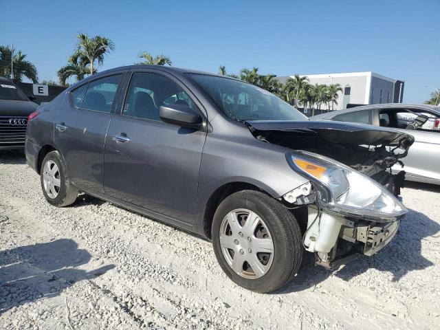  NISSAN VERSA 2019 Szary