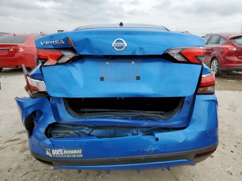  NISSAN VERSA 2021 Синій