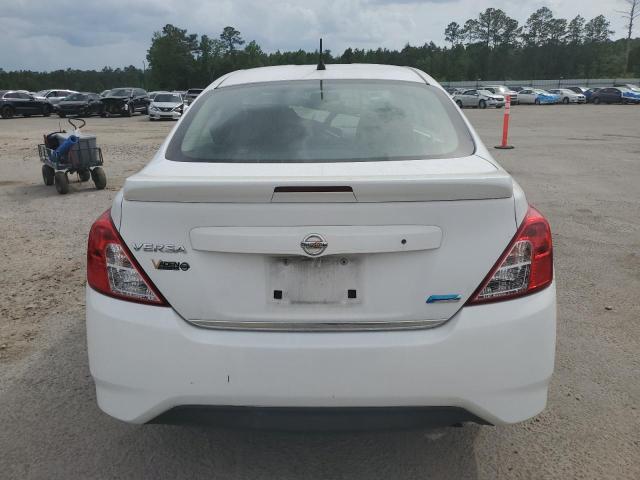 Sedans NISSAN VERSA 2016 White