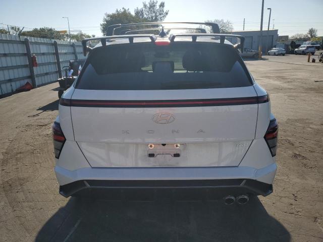  HYUNDAI KONA 2024 Biały