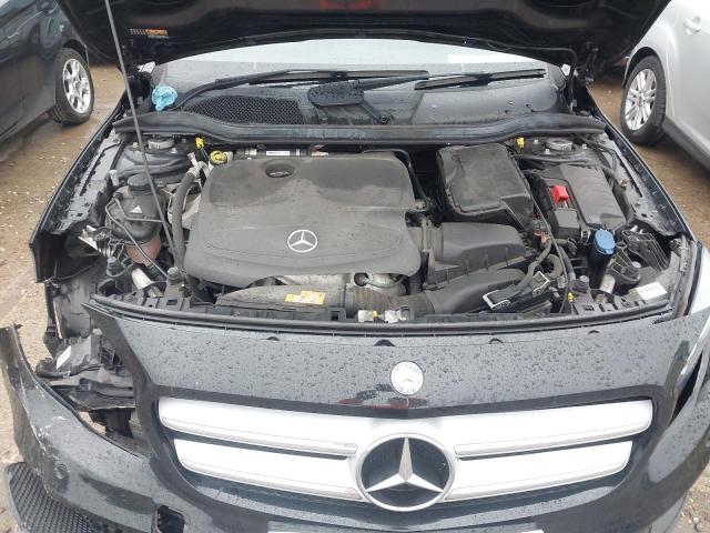 2017 MERCEDES BENZ GLA 200 AM