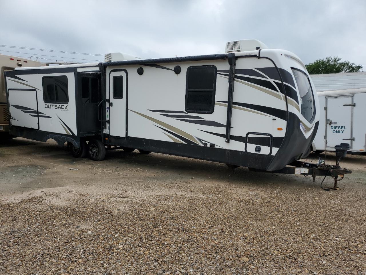 4YDT0BR2XNB452074 KEYSTONE OUTBACK Photo 1