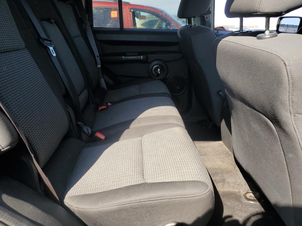 2010 Jeep Commander Sport VIN: 1J4RG4GK2AC132107 Lot: 53854545