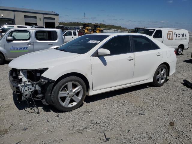 Sedans TOYOTA CAMRY 2012 Biały