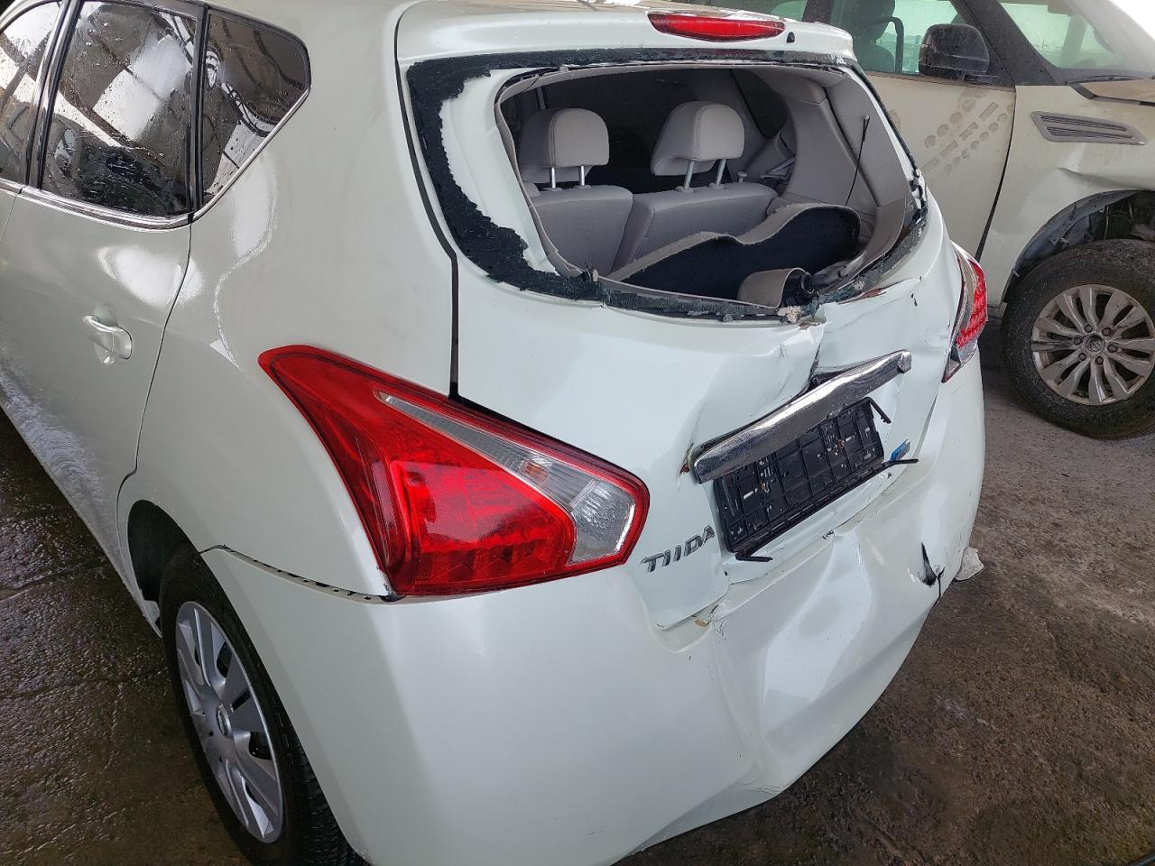 MNTBC2C96G6011560 - 2016 Nissan Tiida - #53424985