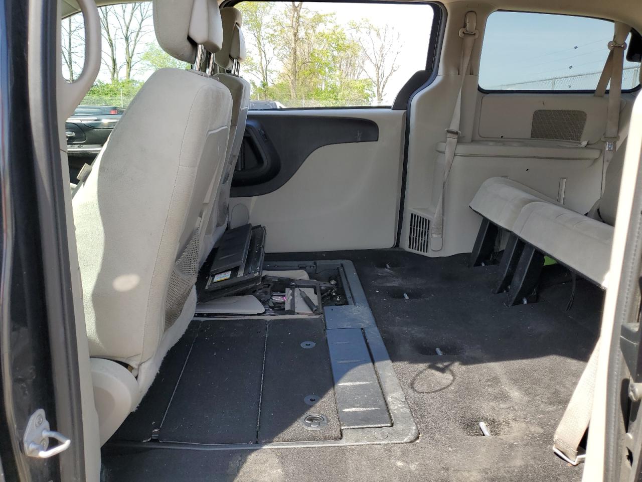 2013 Dodge Grand Caravan Sxt VIN: 2C4RDGCG2DR652921 Lot: 53872275