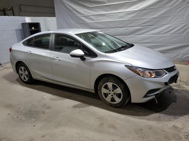 Sedans CHEVROLET CRUZE 2017 Silver
