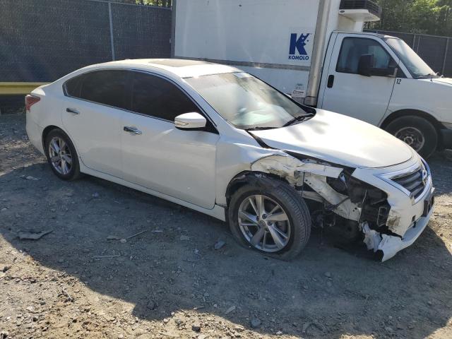 Sedans NISSAN ALTIMA 2013 Biały