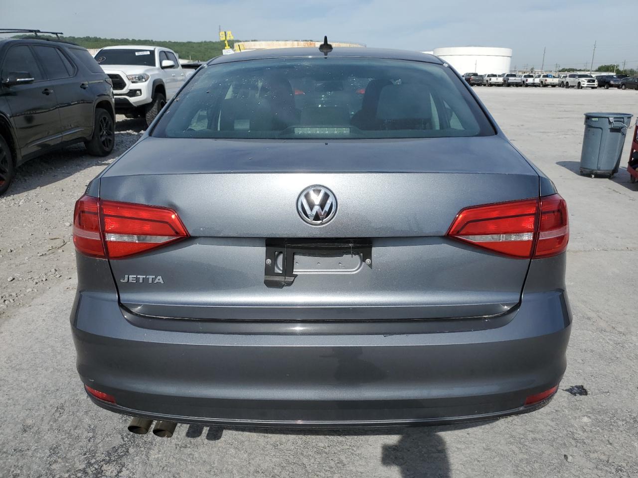 2015 Volkswagen Jetta - Image 6