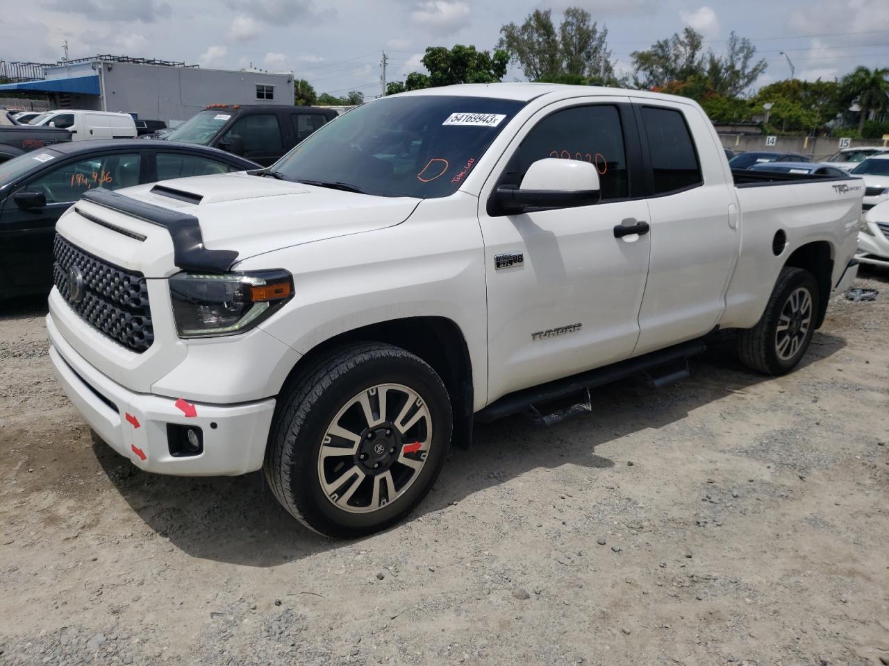 2020 Toyota Tundra Double Cab Sr/Sr5 for Sale in Opa Locka, FL - Rear End
