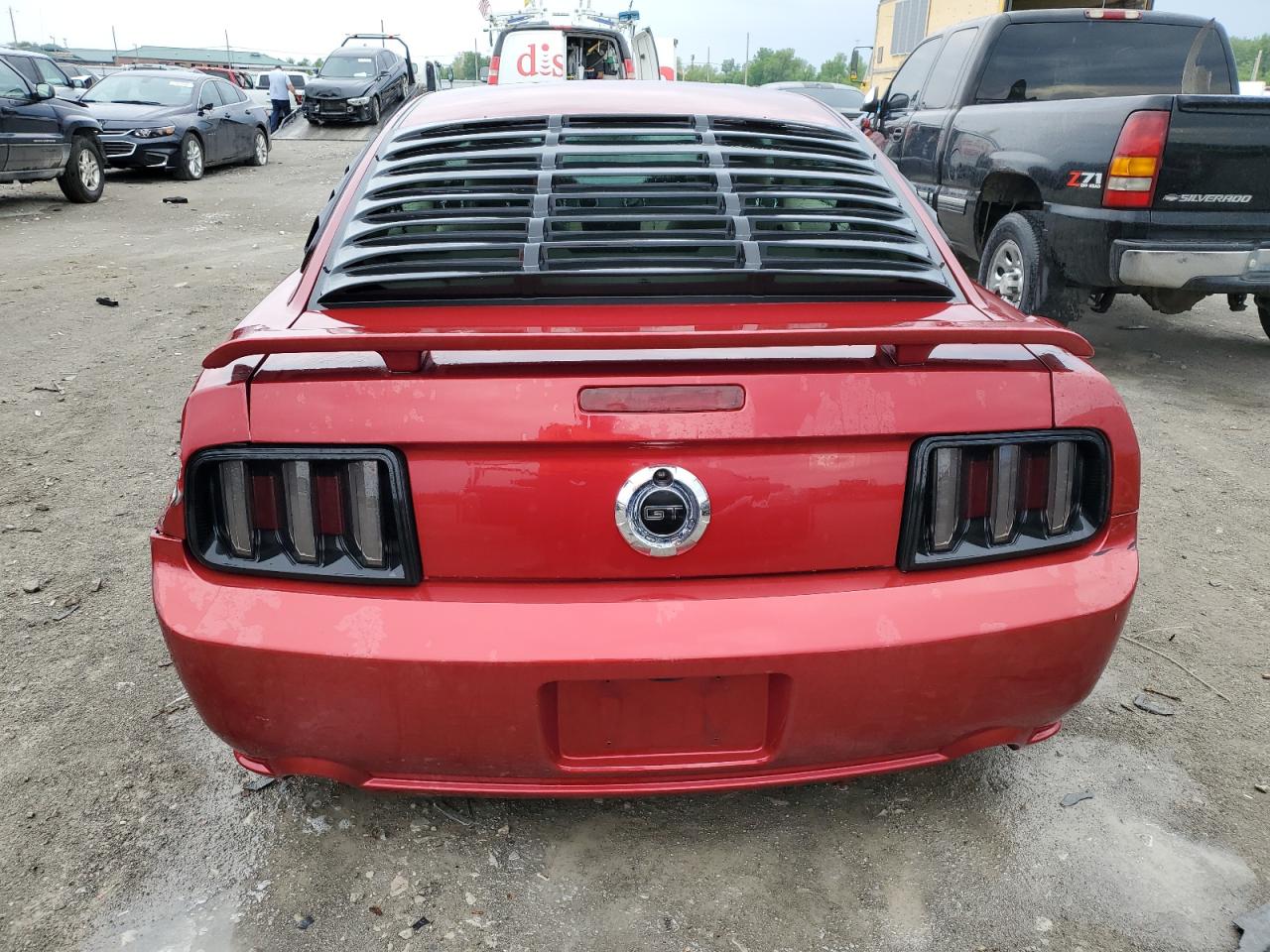 2005 Ford Mustang VIN: 1ZVFT80N755158404 Lot: 51821113