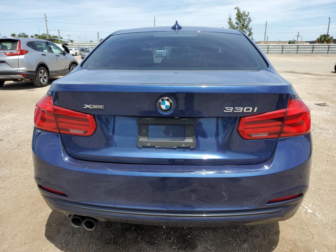 2018 BMW 330 Xi VIN: WBA8D9G55JNU68207 Lot: 71267044