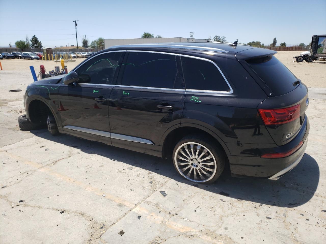 WA1LAAF72JD000588 2018 Audi Q7 Premium Plus