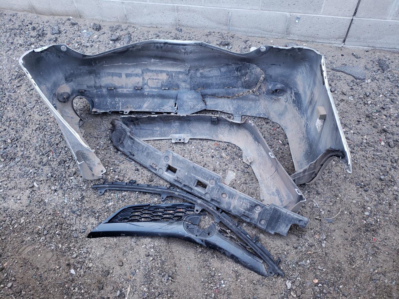 2010 Toyota Corolla Base VIN: 2T1BU4EE2AC448644 Lot: 81365773