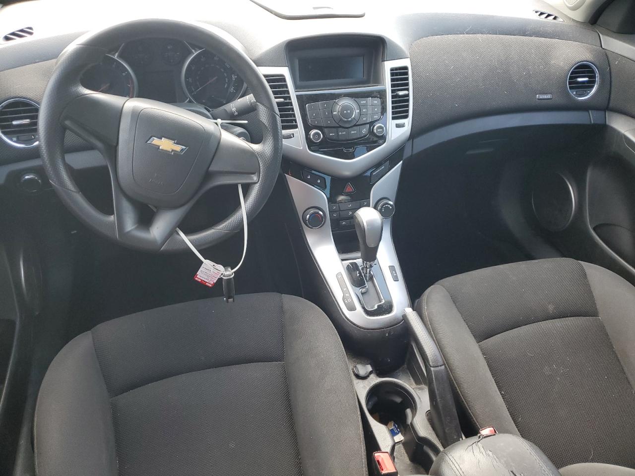2011 Chevrolet Cruze - Image 8