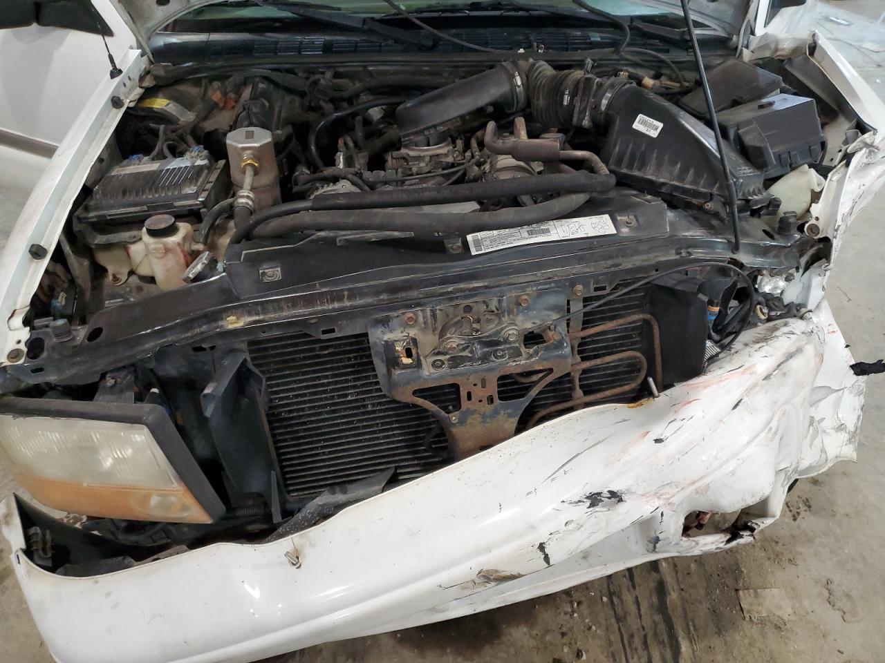 2000 GMC Jimmy / Envoy VIN: 1GKDT13W9Y2396240 Lot: 64545613