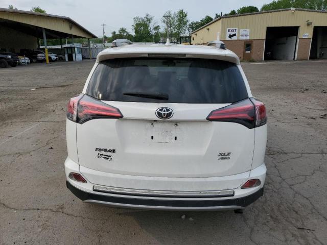  TOYOTA RAV4 2017 White