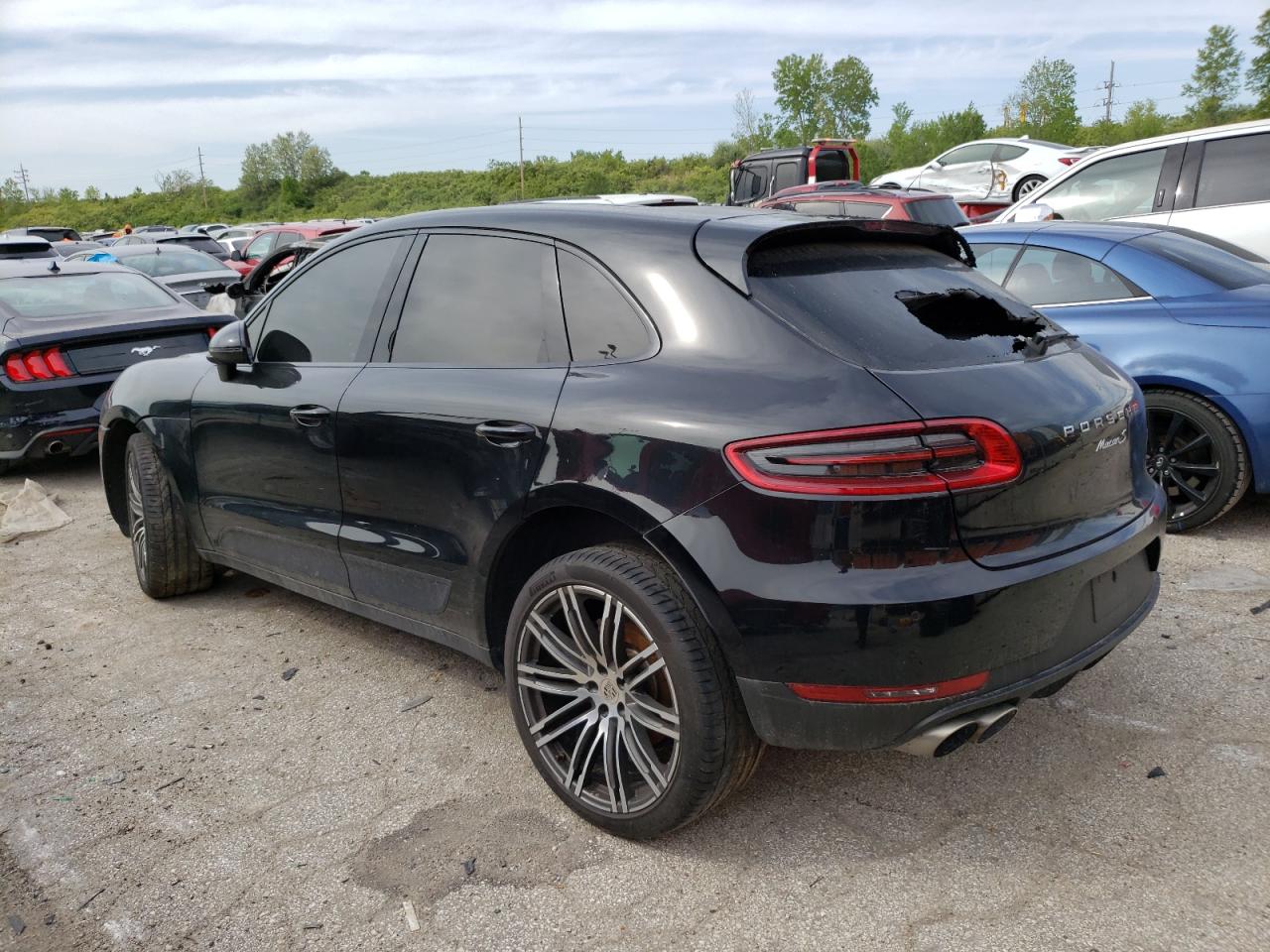 VIN WP1AB2A50HLB20121 2017 PORSCHE MACAN no.2