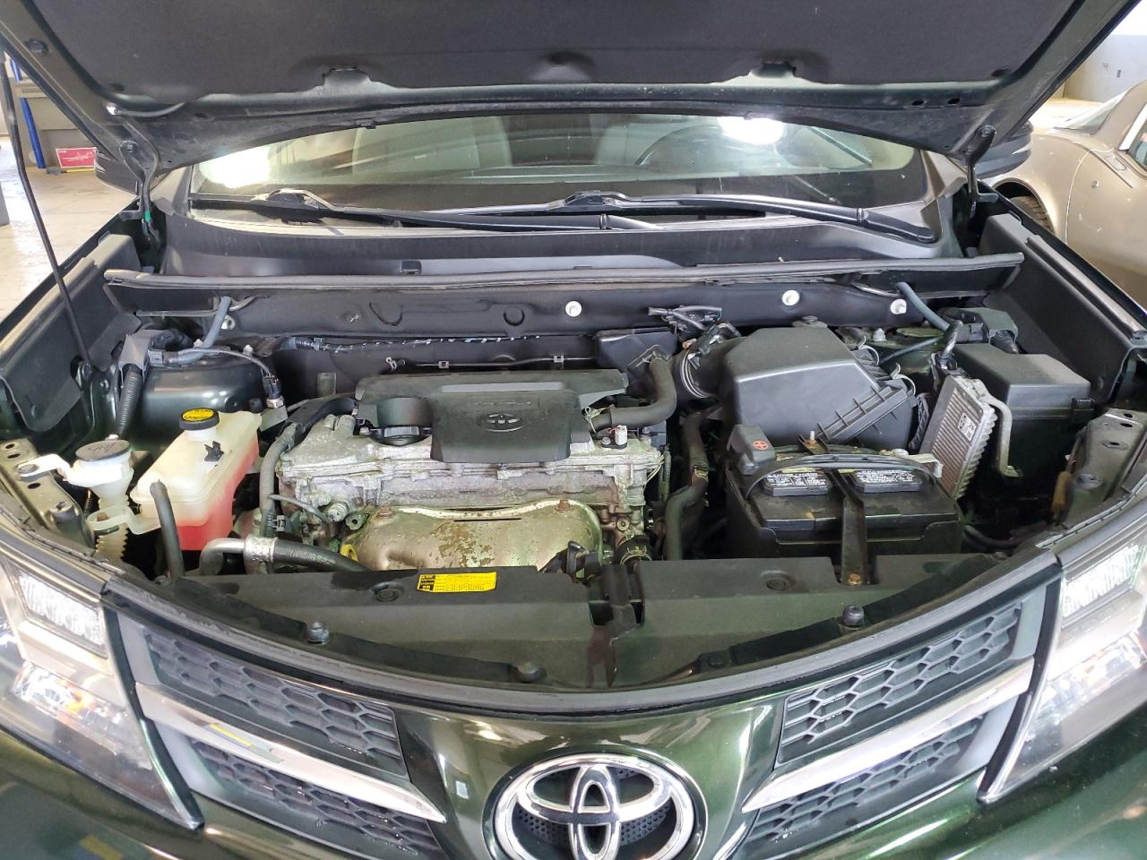 2T3RFREV9DW079197 2014 Toyota Rav4 Xle