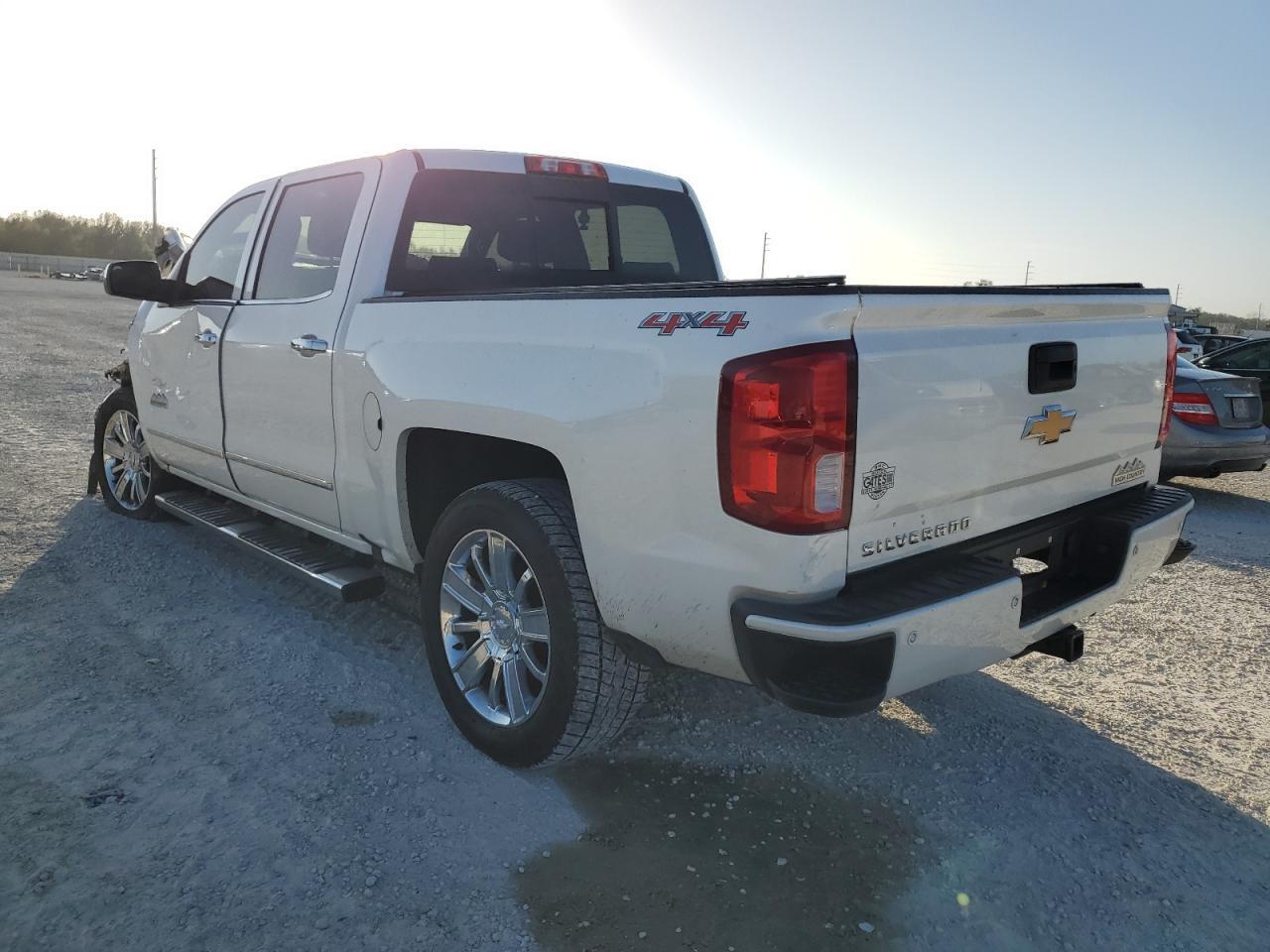 2017 Chevrolet Silverado - Image 2