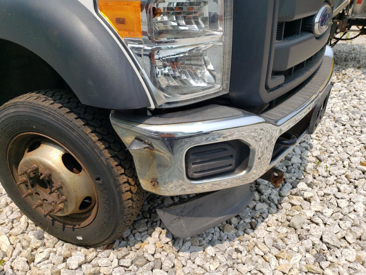 2014 Ford F450 - Image 9