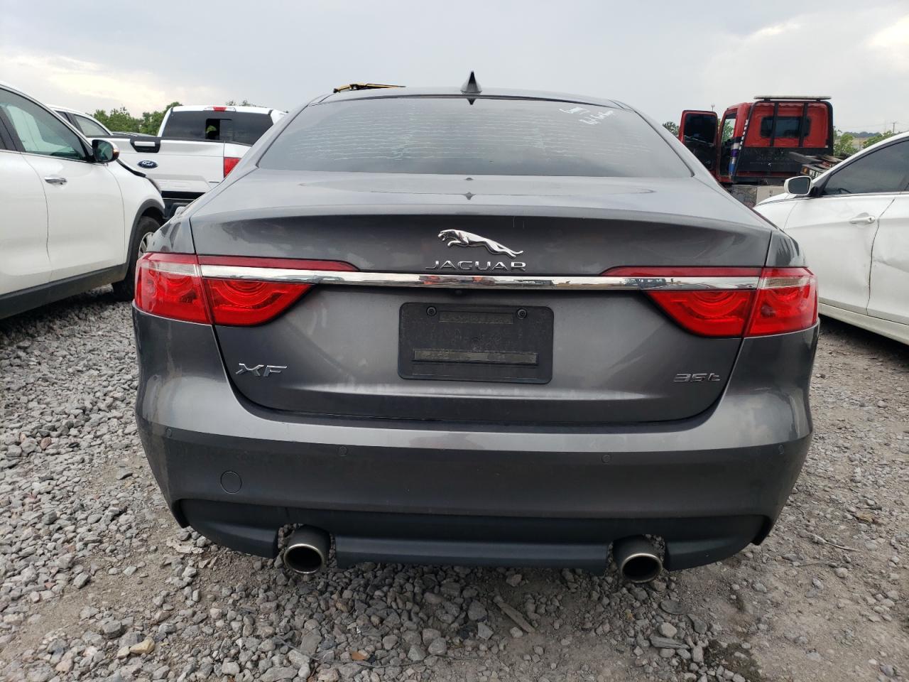 SAJBD4BVXHCY28503 2017 Jaguar Xf Premium