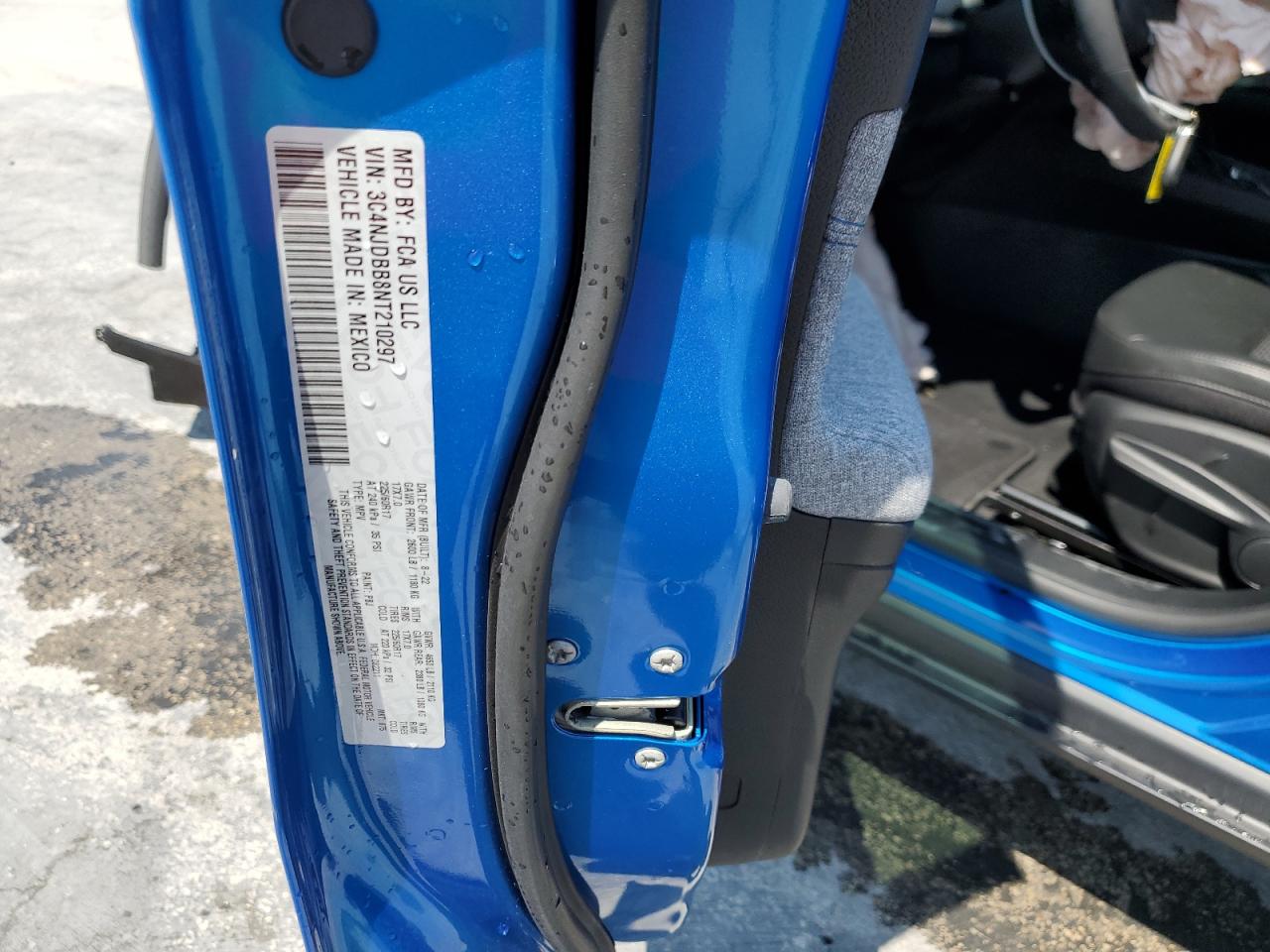 2022 Jeep Compass Latitude VIN: 3C4NJDBB8NT210297 Lot: 52032493