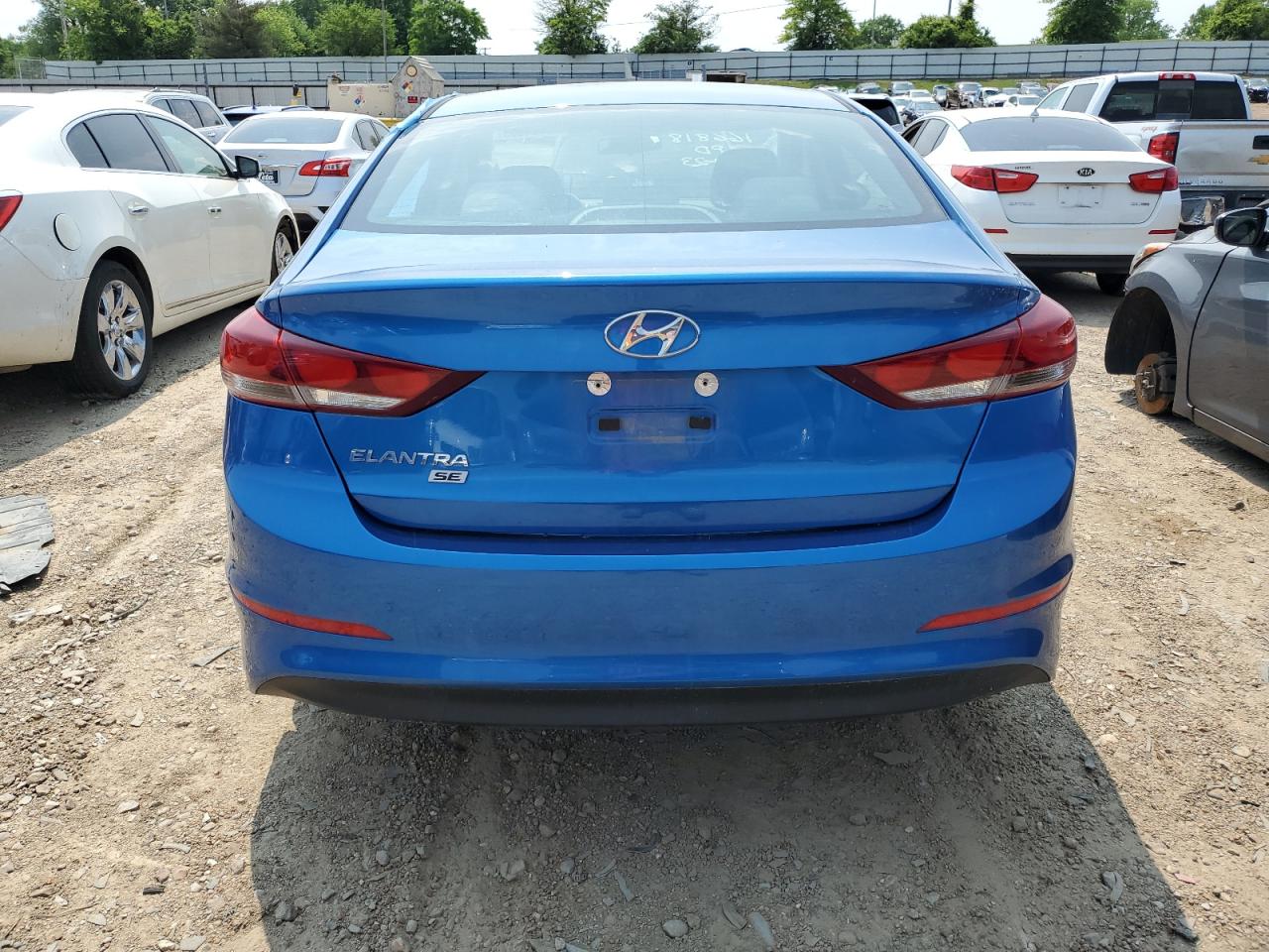 5NPD74LF7JH273848 2018 Hyundai Elantra Se