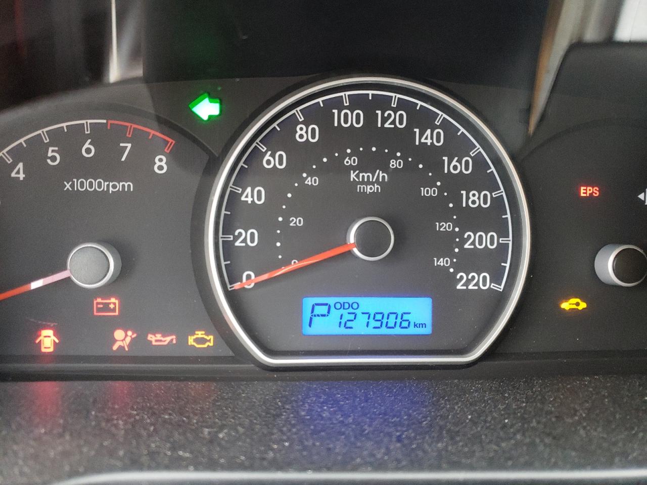 2010 Hyundai Elantra - Image 9