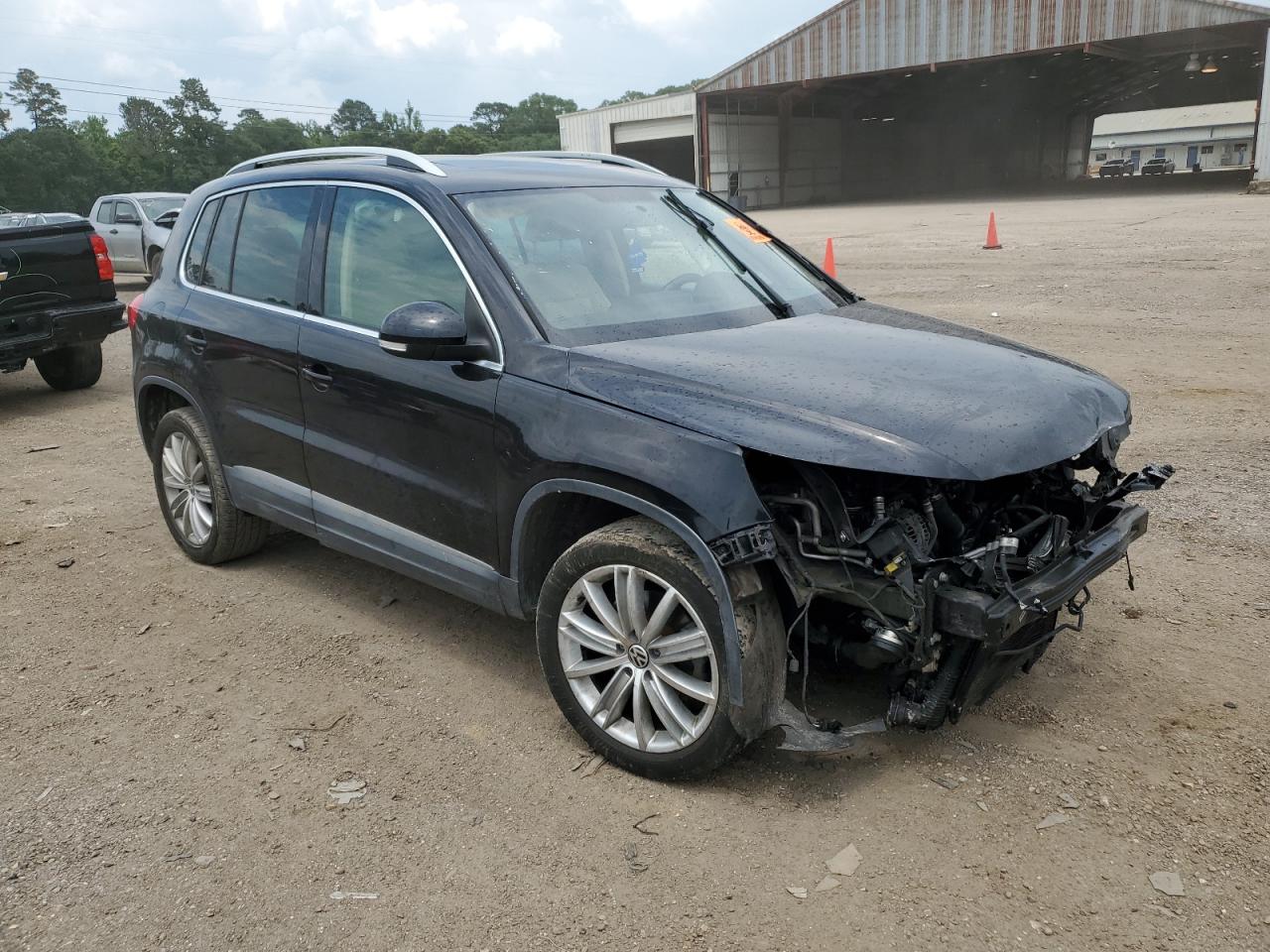 2013 Volkswagen Tiguan S VIN: WVGAV7AXXDW523728 Lot: 64116173