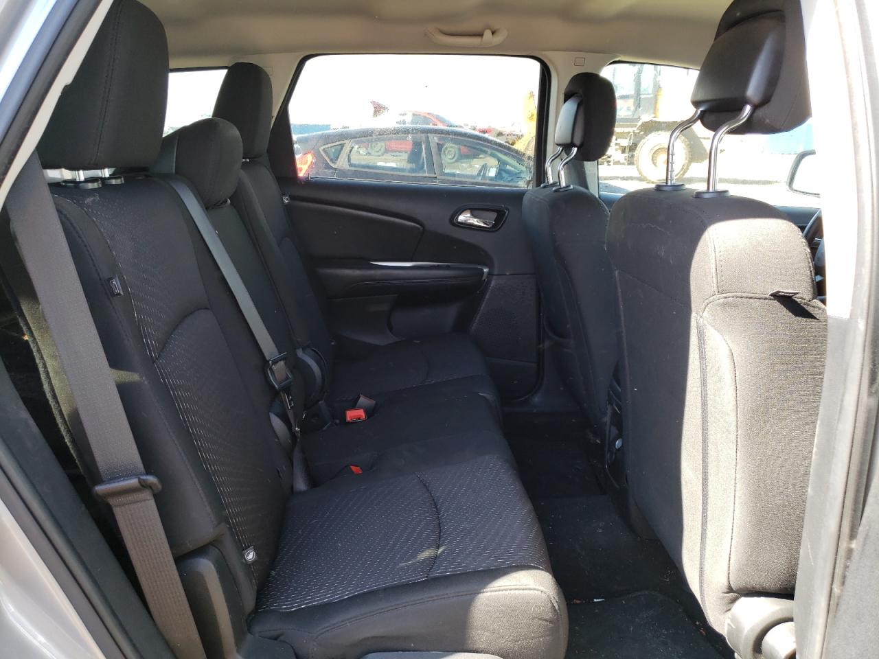 2019 Dodge Journey Se VIN: 3C4PDCAB5KT744302 Lot: 70880365