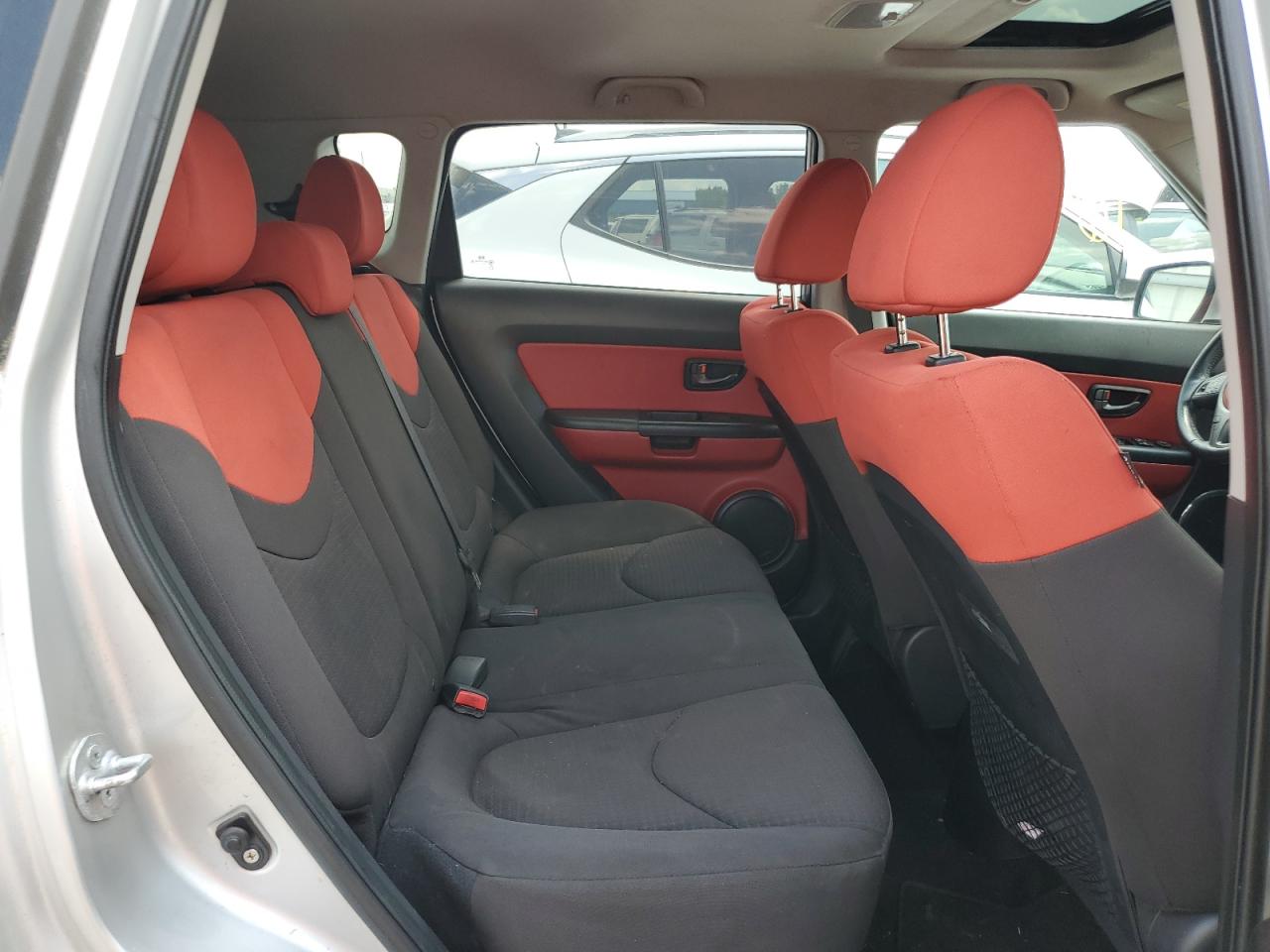 2011 Kia Soul + VIN: KNDJT2A22B7714987 Lot: 52252133