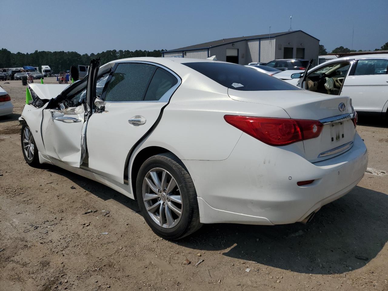 JN1BV7AP2EM673910 2014 Infiniti Q50 Base