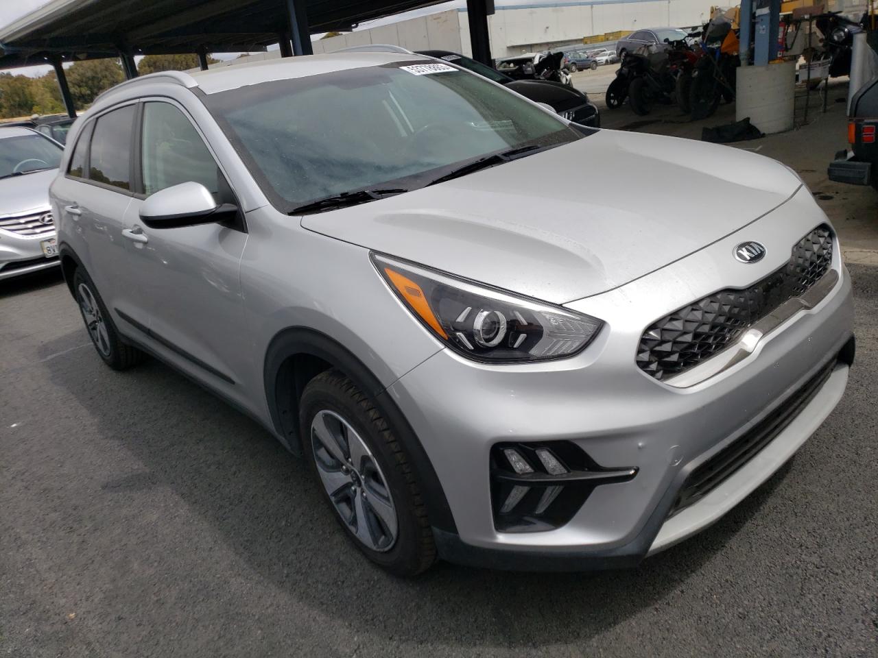 KNDCB3LC5L5396061 2020 Kia Niro Lx