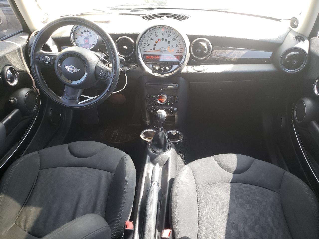 2011 Mini Cooper VIN: WMWSU3C53BT091950 Lot: 45841863