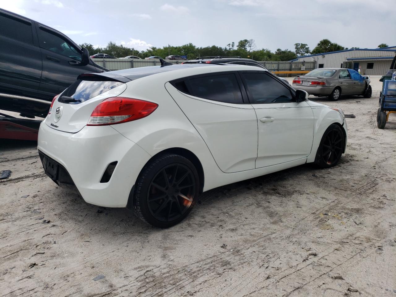 2013 Hyundai Veloster VIN: KMHTC6AD1DU132641 Lot: 53718013