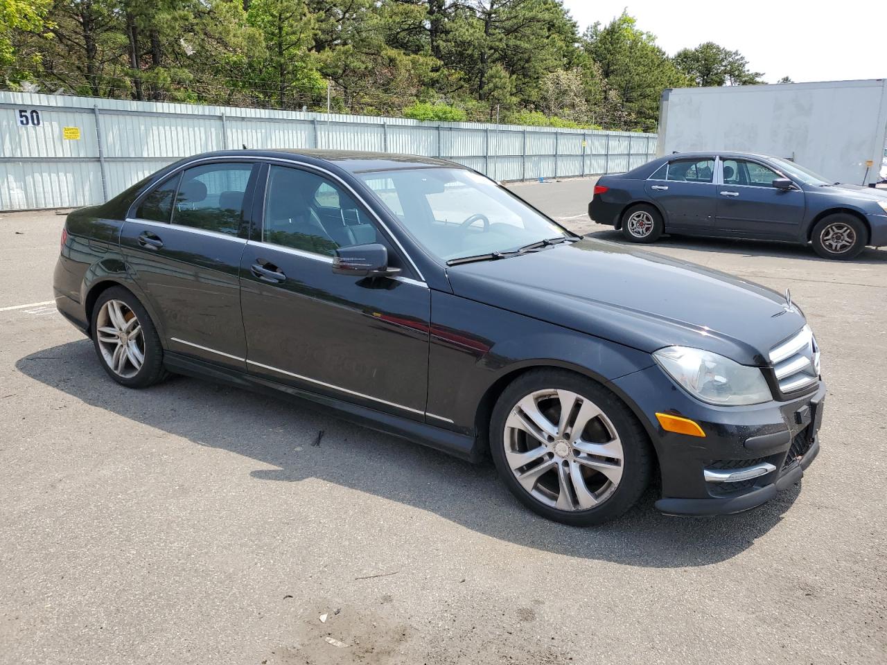 2012 Mercedes-Benz C 300 4Matic VIN: WDDGF8BB8CR229199 Lot: 39033774