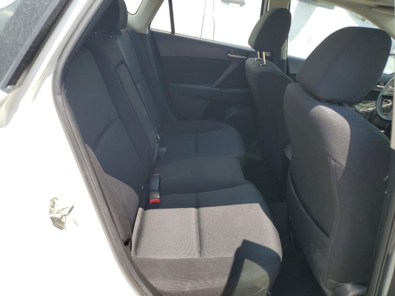 2011 Mazda 3 S VIN: JM1BL1L56B1396381 Lot: 80252065