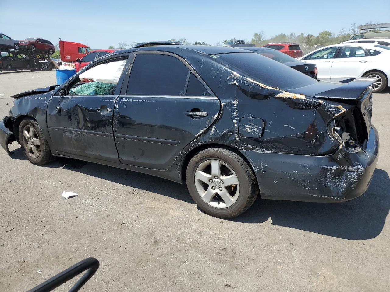 2003 Toyota Camry Le VIN: 4T1BF30K03U038007 Lot: 43930174