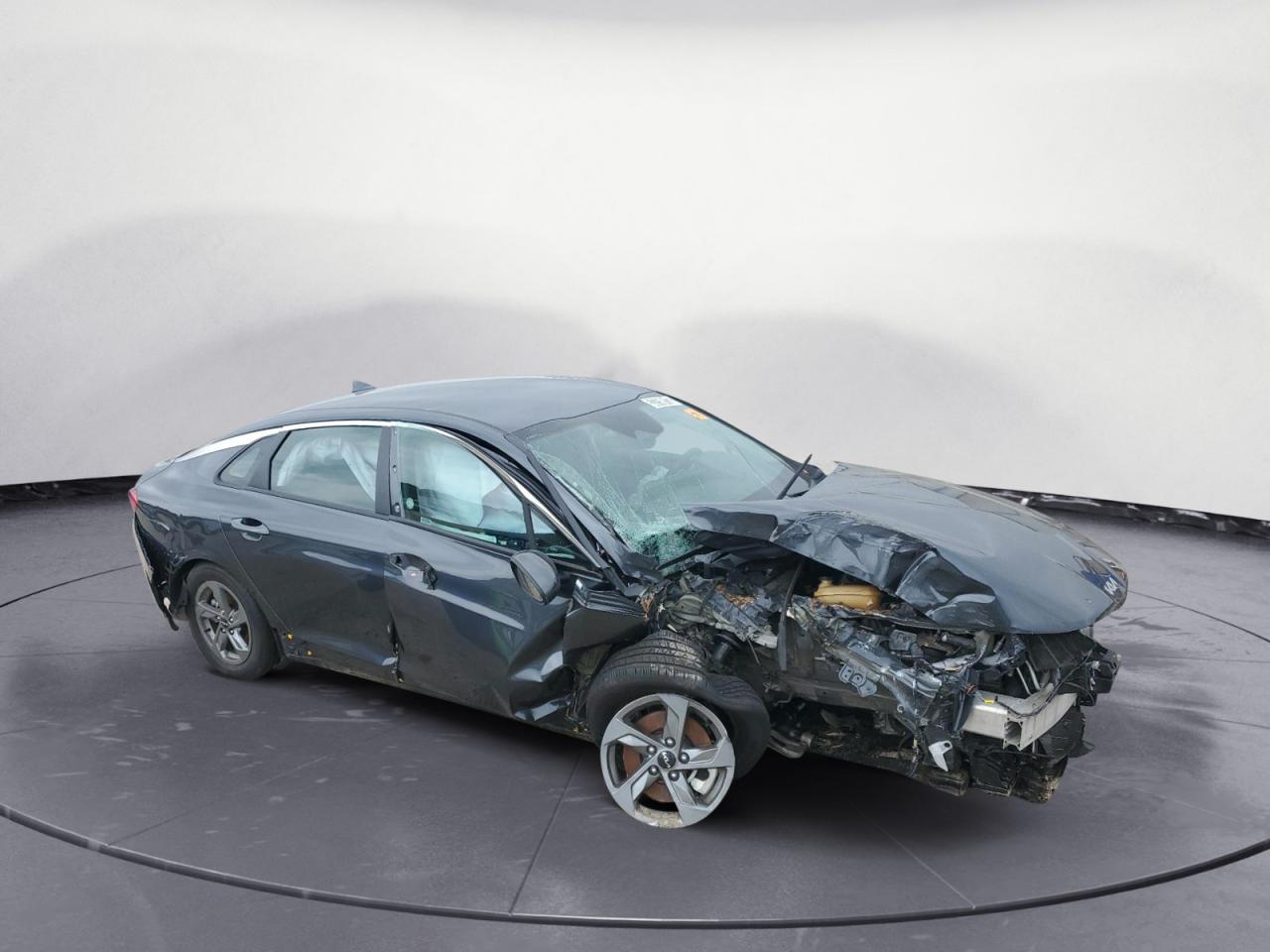 2022 Kia K5 - Image 4