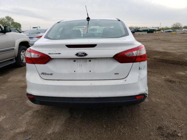 Седаны FORD FOCUS 2014 Белы