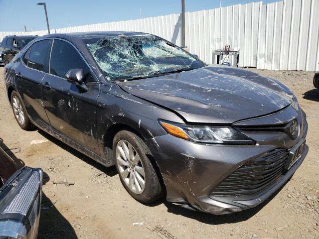  TOYOTA CAMRY 2018 Szary