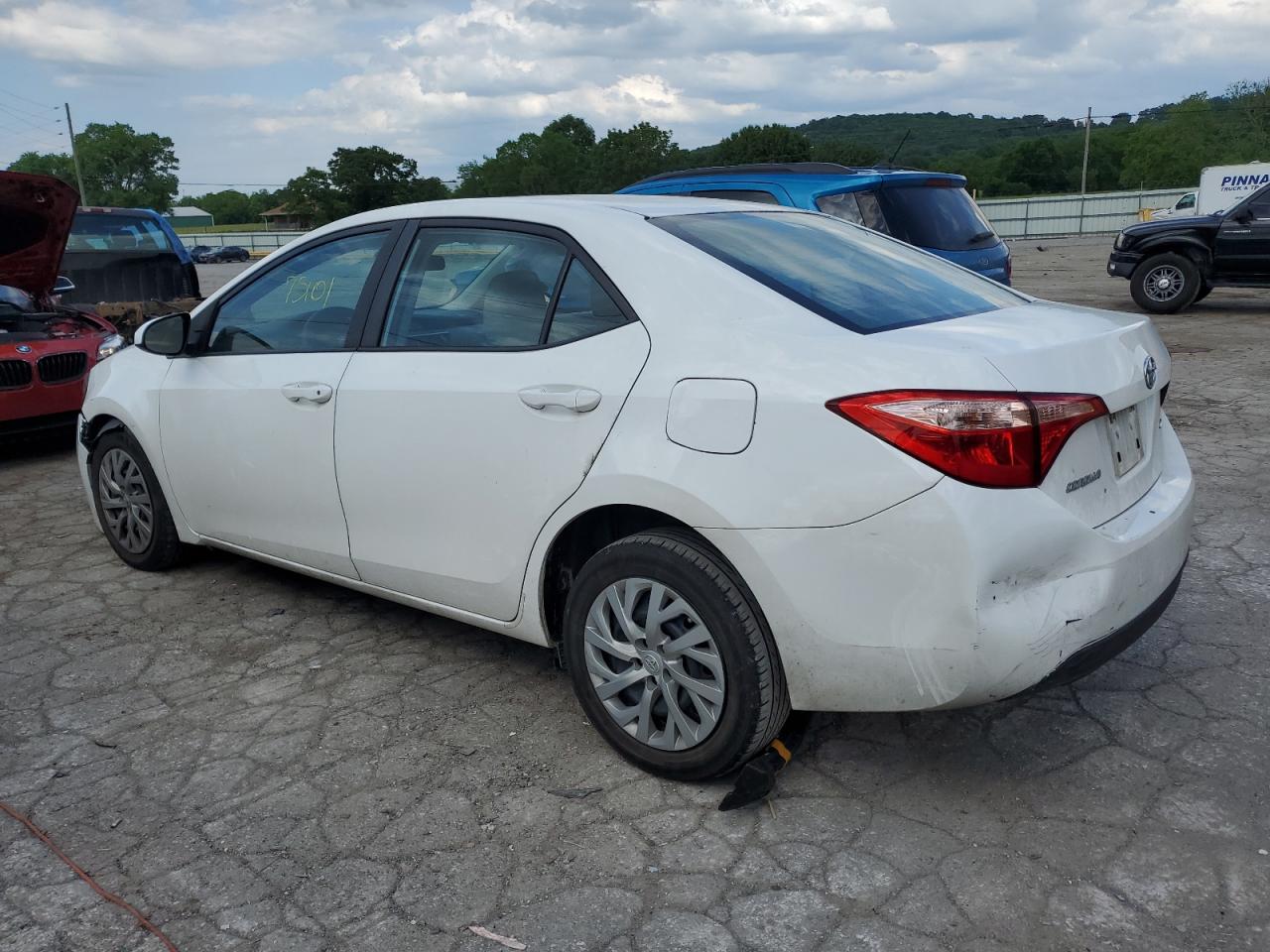 5YFBURHEXHP574074 2017 Toyota Corolla L