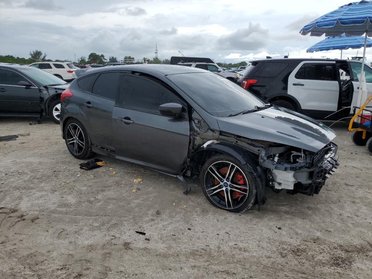 1FADP3L92HL229708 2017 Ford Focus St