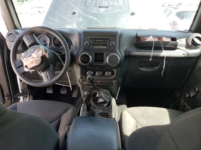  JEEP WRANGLER 2017 Зеленый