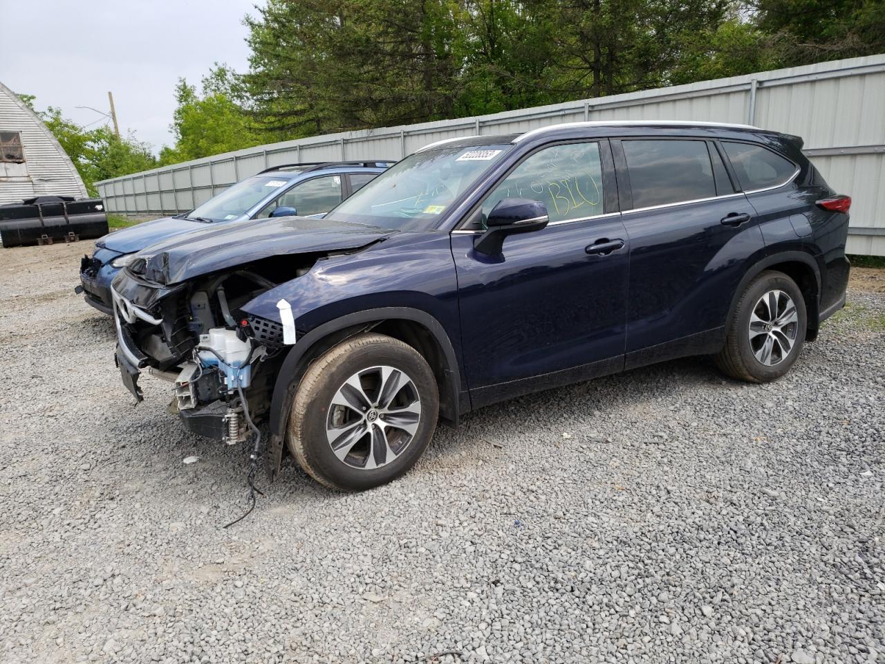 2022 Toyota Highlander Xle VIN: 5TDGZRBH2NS247164 Lot: 52228353